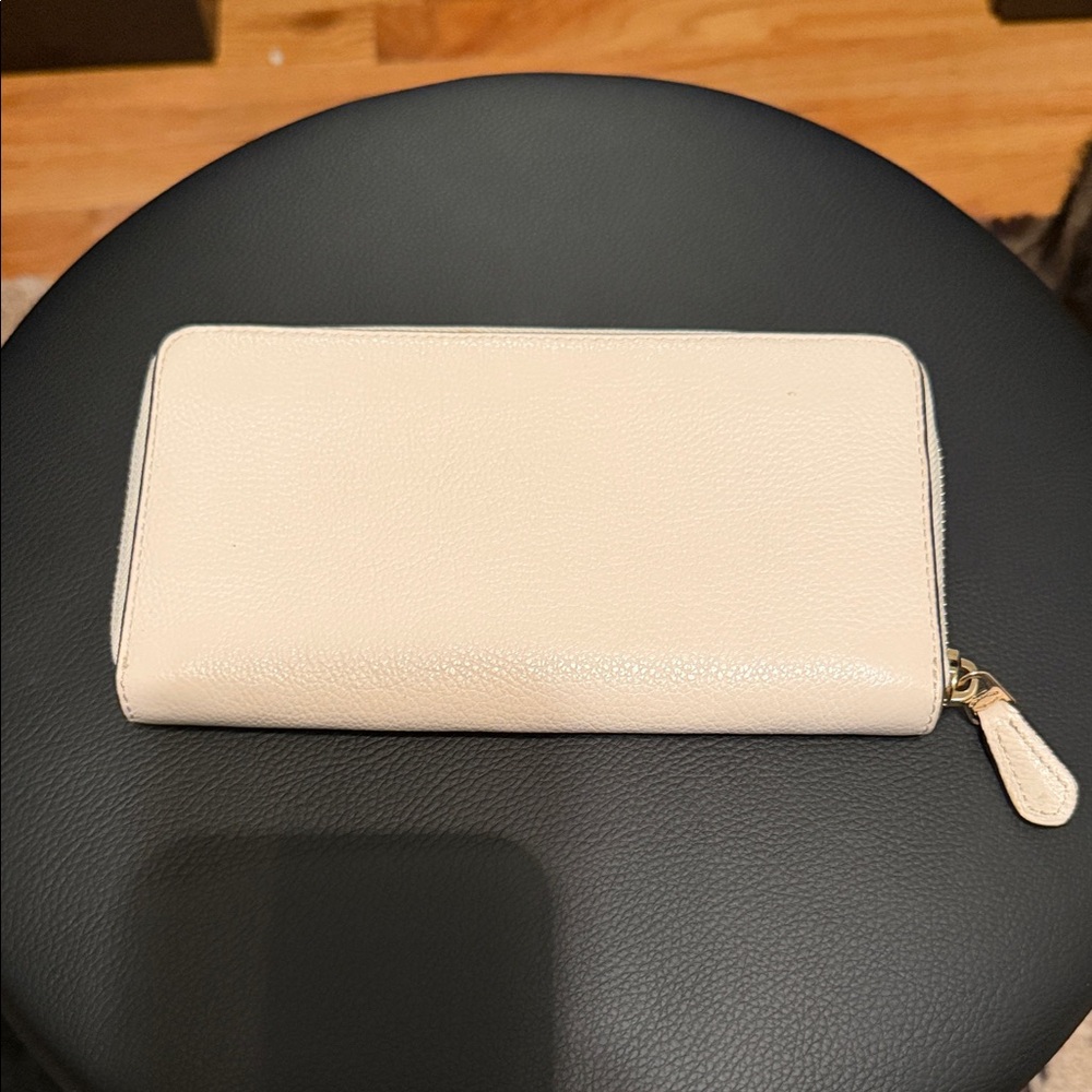 Coach Zip-Around Pebble Leather Wallet in Cream - Picture 2 of 7